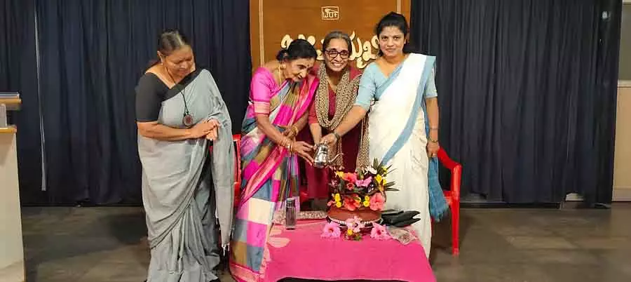 आपको जितनी कम ज़रूरत होगी, आपकी मानसिक शांति उतनी ही ज़्यादा होगी: Dr. Mala Giridhar आपको जितनी कम ज़रूरत होगी, आपकी मानसिक शांति उतनी ही ज़्यादा होगी: Dr. Mala Giridhar