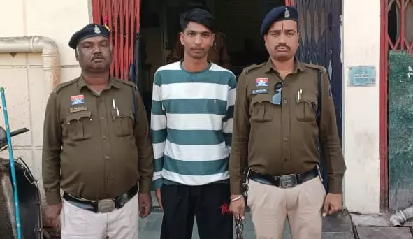 गोलबाजार इलाके का आदतन बदमाश अरेस्ट, गुंडा सूची में नाम दर्ज करने का प्रस्ताव गोलबाजार इलाके का आदतन बदमाश अरेस्ट, गुंडा सूची में नाम दर्ज करने का प्रस्ताव