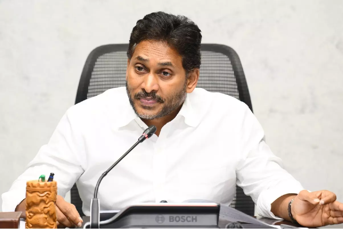 YSRCP ने दलित कार्यकर्ता की हत्या की निष्पक्ष जांच की मांग की YSRCP ने दलित कार्यकर्ता की हत्या की निष्पक्ष जांच की मांग की