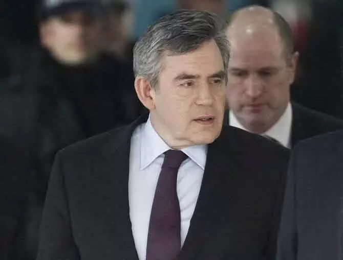Gordon Brown का बड़ा खुलासा: इराक युद्ध का विरोध न कर पाने का जताया अफसोस Gordon Brown का बड़ा खुलासा: इराक युद्ध का विरोध न कर पाने का जताया अफसोस