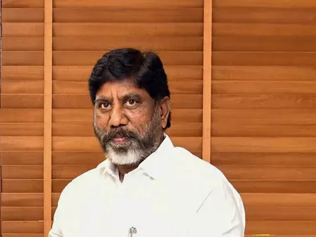 तेलंगाना के उपमुख्यमंत्री ने अपने खिलाफ लगे आरोपों के बाद सिंगरेनी से टेंडर रद्द करने का दिया निर्देश तेलंगाना के उपमुख्यमंत्री ने अपने खिलाफ लगे आरोपों के बाद सिंगरेनी से टेंडर रद्द करने का दिया निर्देश