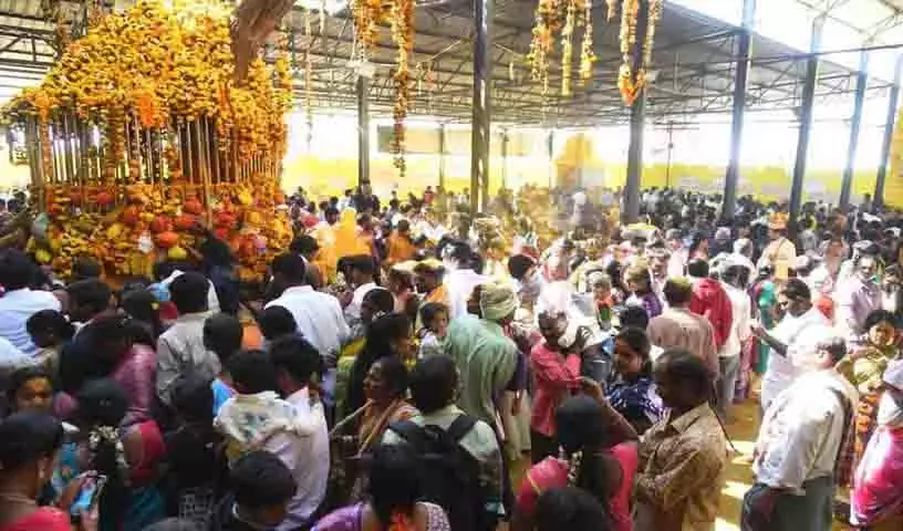 Komuravelli में धार्मिक उत्सव शुरू, ब्रह्मोत्सवम में ‘पटनमवरम’ का कार्यक्रम Komuravelli में धार्मिक उत्सव शुरू, ब्रह्मोत्सवम में ‘पटनमवरम’ का कार्यक्रम