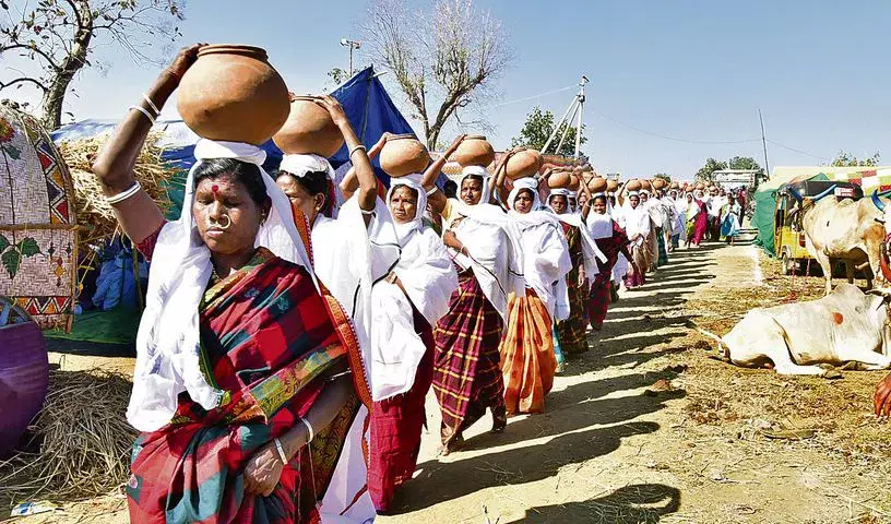 Telangana: आदिवासियों का दूसरा सबसे बड़ा समागम नागोबा जतरा, आदिलाबाद में शानदार तरीके से शुरू