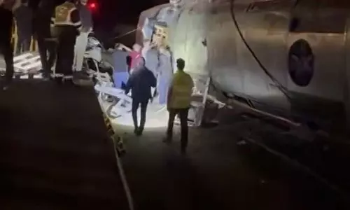 Spain: हाई-स्पीड ट्रेनों की टक्कर में एक ट्रेन के पटरी से उतरने के बाद कम से कम 20 लोगों की मौत