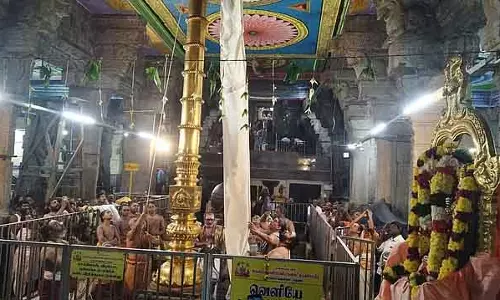 Thiruparankundram में ध्वजारोहण के साथ थेप्पम उत्सव शुरू हुआ