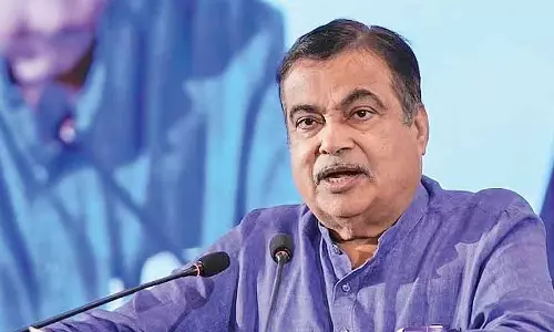 पुरानी पीढ़ी को युवाओं को महत्वपूर्ण जिम्मेदारियां संभालने के लिए रास्ता देना चाहिए: Union Minister