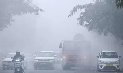 NCR में वायु प्रदूषण ने तोड़ा कई दिनों का रिकॉर्ड, एक्यूआई 500 के करीब, ग्रैप-4 नियम हैं लागू