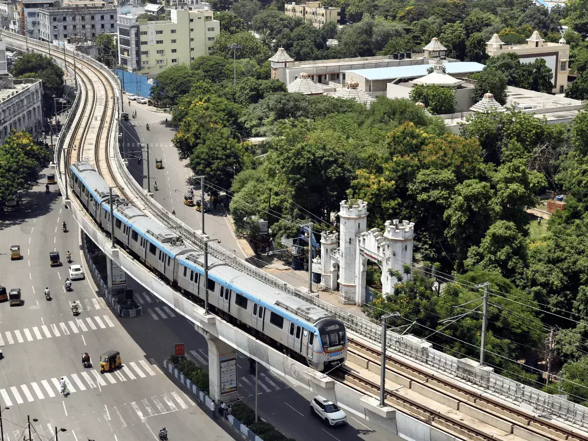 Hyderabad: मेट्रो रेल के विस्तार में तेज़ी, कैबिनेट ने फंड को मंज़ूरी दी