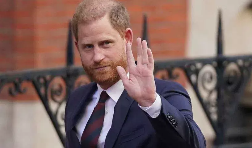 London: प्रिंस हैरी ब्रिटिश टैबलॉयड के साथ लड़ाई में कोर्ट में लौटे London: प्रिंस हैरी ब्रिटिश टैबलॉयड के साथ लड़ाई में कोर्ट में लौटे