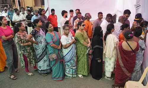 Maharashtra कांग्रेस ने जिला परिषद और पंचायत समिति चुनावों के लिए बैलेट पेपर की मांग की