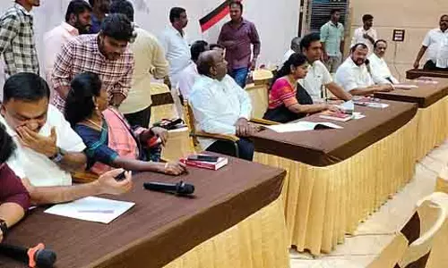 Hosur में डीएमके चुनाव घोषणापत्र समिति Hosur में डीएमके चुनाव घोषणापत्र समिति