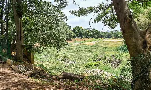 CM सिद्धारमैया के निर्वाचन क्षेत्र में 20 एकड़ भूमि पर अतिक्रमण हटाया गया CM सिद्धारमैया के निर्वाचन क्षेत्र में 20 एकड़ भूमि पर अतिक्रमण हटाया गया