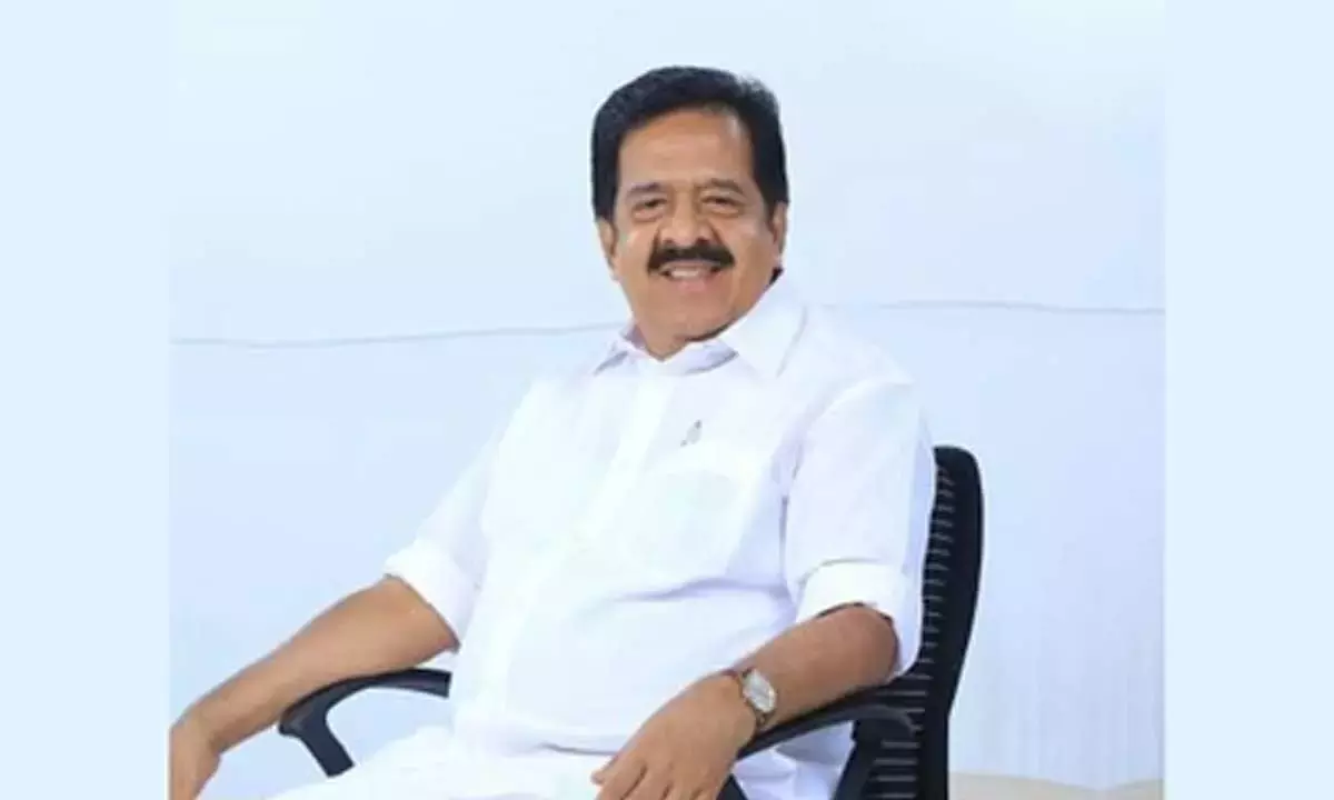 चेन्निथला ने CPI(M) पर सांप्रदायिक ध्रुवीकरण की कोशिश का आरोप लगाया चेन्निथला ने CPI(M) पर सांप्रदायिक ध्रुवीकरण की कोशिश का आरोप लगाया