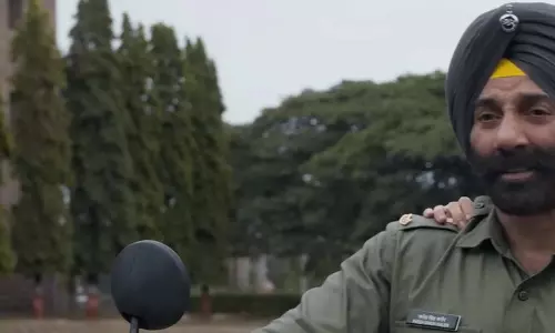 Border 2 बॉक्स ऑफिस: सनी देओल, वरुण धवन, दिलजीत दोसांझ की फिल्म ने ज़बरदस्त ओपनिंग की Border 2 बॉक्स ऑफिस: सनी देओल, वरुण धवन, दिलजीत दोसांझ की फिल्म ने ज़बरदस्त ओपनिंग की