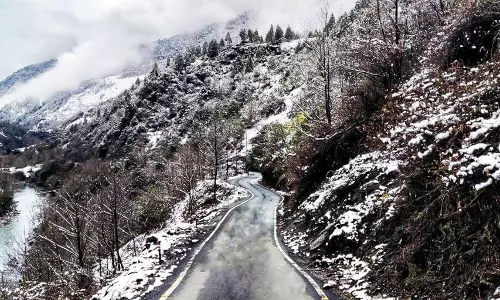 BRO ने सीमावर्ती क्षेत्रों में 17,900 करोड़ रुपये की परियोजनाओं का लक्ष्य रखा BRO ने सीमावर्ती क्षेत्रों में 17,900 करोड़ रुपये की परियोजनाओं का लक्ष्य रखा