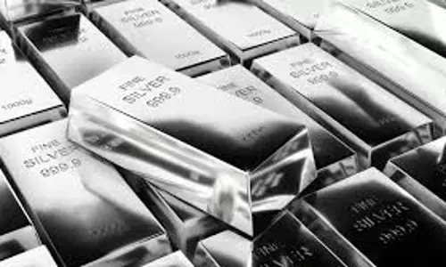 MCX पर चांदी अब तक के सबसे ऊंचे भाव पर MCX पर चांदी अब तक के सबसे ऊंचे भाव पर