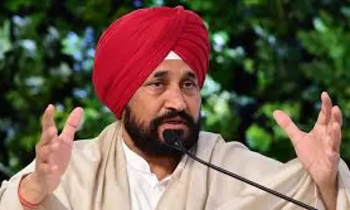Chandigarh: गुटबाजी के बीच CM चेहरे का मामला, चन्नी ने हाईकमान को पत्र भेजा Chandigarh: गुटबाजी के बीच CM चेहरे का मामला, चन्नी ने हाईकमान को पत्र भेजा