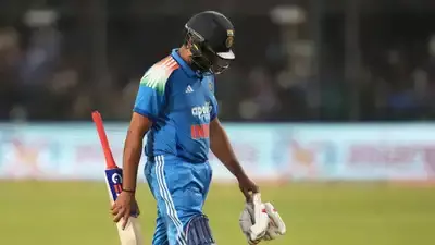 Sports: रोहित शर्मा के वनडे करियर पर उठीं नई अटकलें
