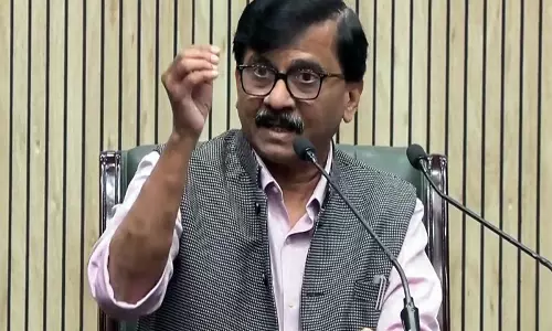 संजय राउत ने BMC चुनाव के नतीजों के बाद शिंदे सेना के पार्षदों को होटल में कैद किए जाने के दावे को दोहराया