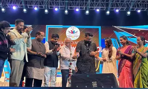 माता-पिता को अपने बच्चों की प्रतिभा को प्रोत्साहित करना चाहिए: Director Taruna Sudhira माता-पिता को अपने बच्चों की प्रतिभा को प्रोत्साहित करना चाहिए: Director Taruna Sudhira