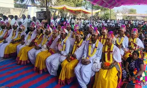 सामूहिक विवाह सद्भाव को बढ़ावा देते हैं: Oppateshwara Swamiji सामूहिक विवाह सद्भाव को बढ़ावा देते हैं: Oppateshwara Swamiji
