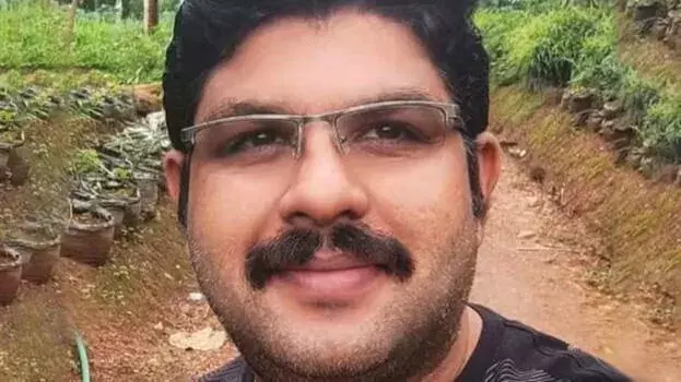 Kerala: आत्महत्या केस में महिला के खिलाफ कार्रवाई की मांग, शिकायत दर्ज