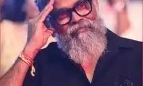 Pushpa के डायरेक्टर सुकुमार जापान से मिले प्यार से अभिभूत हैं Pushpa के डायरेक्टर सुकुमार जापान से मिले प्यार से अभिभूत हैं