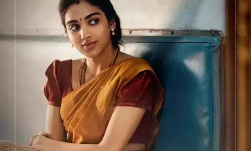 Dulquer Salmaan की अगली फिल्म आकाशमलो ओका तारा का ऐलान Dulquer Salmaan की अगली फिल्म आकाशमलो ओका तारा का ऐलान