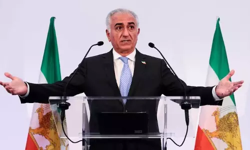 देश निकाला नेता Reza Pahlavi का कहना है कि लोग चाहते हैं कि वे विरोध प्रदर्शनों का नेतृत्व करें