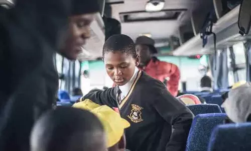 Johannesburg में मातम: स्कूल बस और ट्रक की भिड़ंत, 11 बच्चों की मौके पर ही गई जान