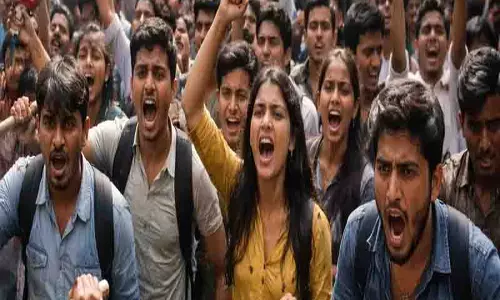 बिहार NEET मामला: छात्र की मौत पर बढ़े विरोध, FSL रिपोर्ट रास्ते में बिहार NEET मामला: छात्र की मौत पर बढ़े विरोध, FSL रिपोर्ट रास्ते में