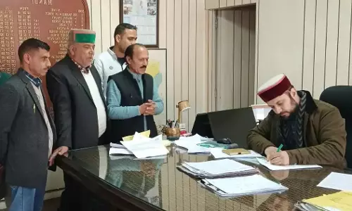 Mandi: जमीन विवाद हल करने के लिए डडौर मुहाल ने शुरू किया नया प्रयास Mandi: जमीन विवाद हल करने के लिए डडौर मुहाल ने शुरू किया नया प्रयास