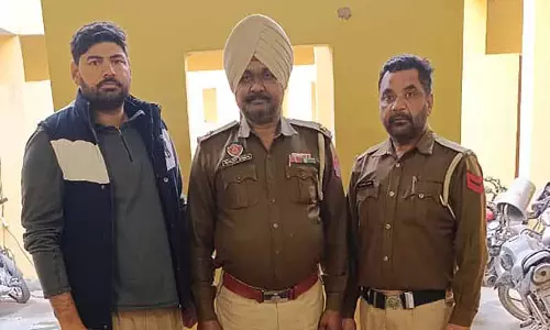 Amritsar: 150 ग्राम हेरोइन के साथ दो लोग गिरफ्तार, कार जब्त