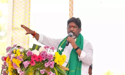 Deputy CM का एलान: महिला SHGs को सशक्त बनाने के लिए ₹26,000 करोड़ का फंड Deputy CM का एलान: महिला SHGs को सशक्त बनाने के लिए ₹26,000 करोड़ का फंड