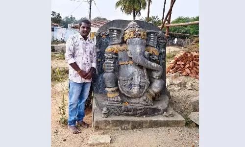 Telangana में बड़ी पुरातात्विक खोज: सिद्दीपेट में मिली भगवान गणेश की 11वीं सदी की दुर्लभ मूर्ति