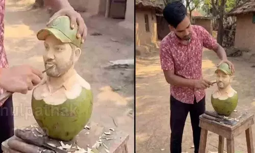 नारियल के खोल पर Rohit की तस्वीर.. प्रशंसक की प्रतिभा को सलाम..! नारियल के खोल पर Rohit की तस्वीर.. प्रशंसक की प्रतिभा को सलाम..!
