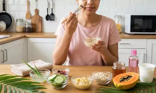 ग्लोइंग Skin के लिए घर पर बने फेस मास्क ग्लोइंग Skin के लिए घर पर बने फेस मास्क