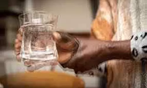 हाथों का कांपना: थकान नहीं, Nutritional की कमी भी हो सकती है हाथों का कांपना: थकान नहीं, Nutritional की कमी भी हो सकती है
