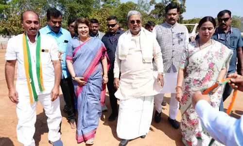 Belagavi में मुख्यमंत्री का बड़ा बयान: वोटर लिस्ट में मैपिंग की कमियों को दूर करे चुनाव आयोग Belagavi में मुख्यमंत्री का बड़ा बयान: वोटर लिस्ट में मैपिंग की कमियों को दूर करे चुनाव आयोग