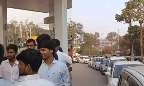 हैदराबाद में CNG संकट, ऑटो और कैब ड्राइवरों के कामकाज पर असर