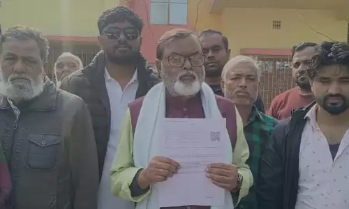 राज्य मंत्री ने SIR सुनवाई का नोटिस मिलने पर गुस्सा जताया राज्य मंत्री ने SIR सुनवाई का नोटिस मिलने पर गुस्सा जताया