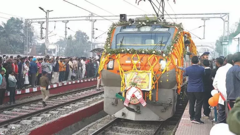 Nagaland: दीमापुर को अमृत भारत एक्सप्रेस से जोड़ा गया Nagaland: दीमापुर को अमृत भारत एक्सप्रेस से जोड़ा गया