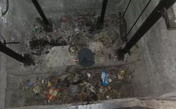 11 दिन, लिफ्ट और एक लाश...बेहद चौंकाने वाला मामला सामने आया 11 दिन, लिफ्ट और एक लाश...बेहद चौंकाने वाला मामला सामने आया