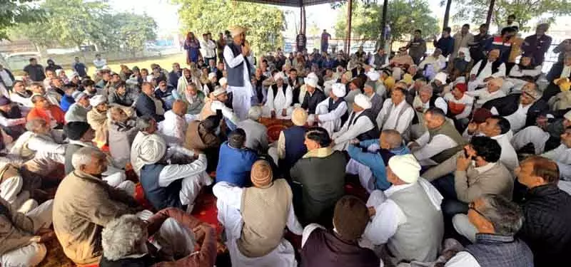 Jhajjar Ahlawat Khap ने एनकाउंटर में गिरफ्तार युवाओं की रिहाई के लिए 7 दिन का अल्टीमेटम दिया Jhajjar Ahlawat Khap ने एनकाउंटर में गिरफ्तार युवाओं की रिहाई के लिए 7 दिन का अल्टीमेटम दिया