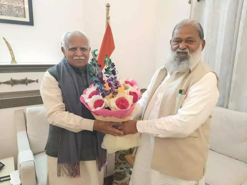 Ambala बिजली उत्पादन और वितरण बढ़ाने के लिए विज ने खट्टर से मुलाकात की Ambala बिजली उत्पादन और वितरण बढ़ाने के लिए विज ने खट्टर से मुलाकात की