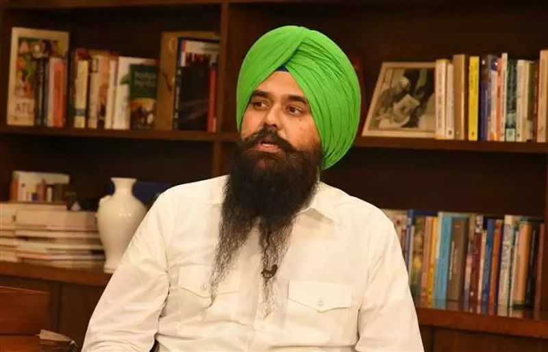 आतिशी वीडियो विवाद, MP Malvinder Singh Kang ने प्रधानमंत्री से हस्तक्षेप की मांग की आतिशी वीडियो विवाद, MP Malvinder Singh Kang ने प्रधानमंत्री से हस्तक्षेप की मांग की
