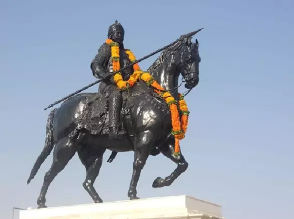 Lucknow: फर्रुखाबाद में जल्द होगा महाराणा प्रताप की प्रतिमा का अनावरण Lucknow: फर्रुखाबाद में जल्द होगा महाराणा प्रताप की प्रतिमा का अनावरण