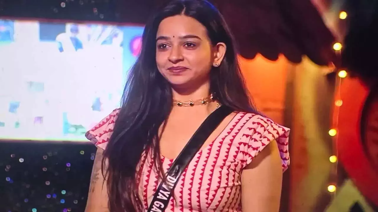 बिग बॉस तमिल 9 विनर: Divya Ganesh जीतीं, सबरीनाथन रनर-अप रहीं बिग बॉस तमिल 9 विनर: Divya Ganesh जीतीं, सबरीनाथन रनर-अप रहीं