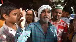 Bangladesh में केले के लिए हिंदू व्यक्ति की पीट-पीटकर हत्या Bangladesh में केले के लिए हिंदू व्यक्ति की पीट-पीटकर हत्या