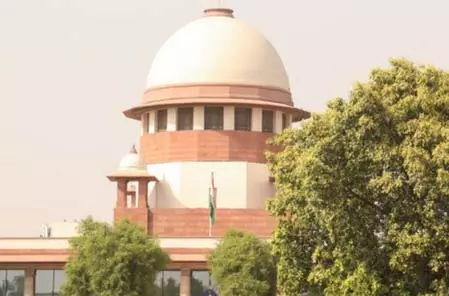 राजा भैया की पत्नी भानवी सिंह के मामले में दिल्ली हाईकोर्ट चार महीने में फैसला दे: सुप्रीम कोर्ट राजा भैया की पत्नी भानवी सिंह के मामले में दिल्ली हाईकोर्ट चार महीने में फैसला दे: सुप्रीम कोर्ट